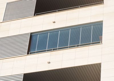 Fermetures de balcon en verre à Montpellier